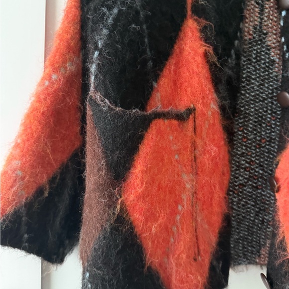 Zara Women's Bold Orange and Black Cardigan - Picture 4 of 8